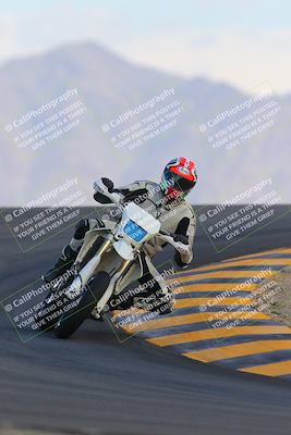 media/Oct-03-2022-Moto Forza (Mon) [[5f077a3730]]/Intermediate Group/Session 5 (Turn 12)/